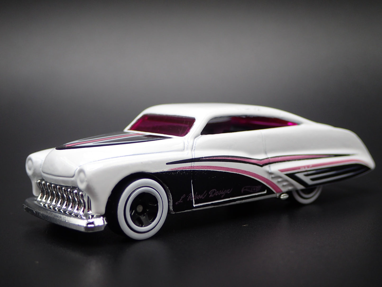 1951 51 MERC MERCURY PURPLE PASSION WHITE 1:64 SCALE DIORAMA DIECAST MODEL CAR