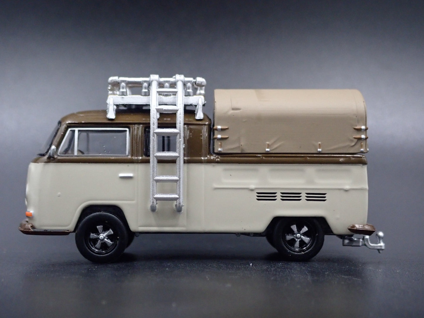 1967-1979 VW VOLKSWAGEN TYPE 2 DOUBLE CAB PICKUP 1:64 SCALE DIECAST MODEL CAR