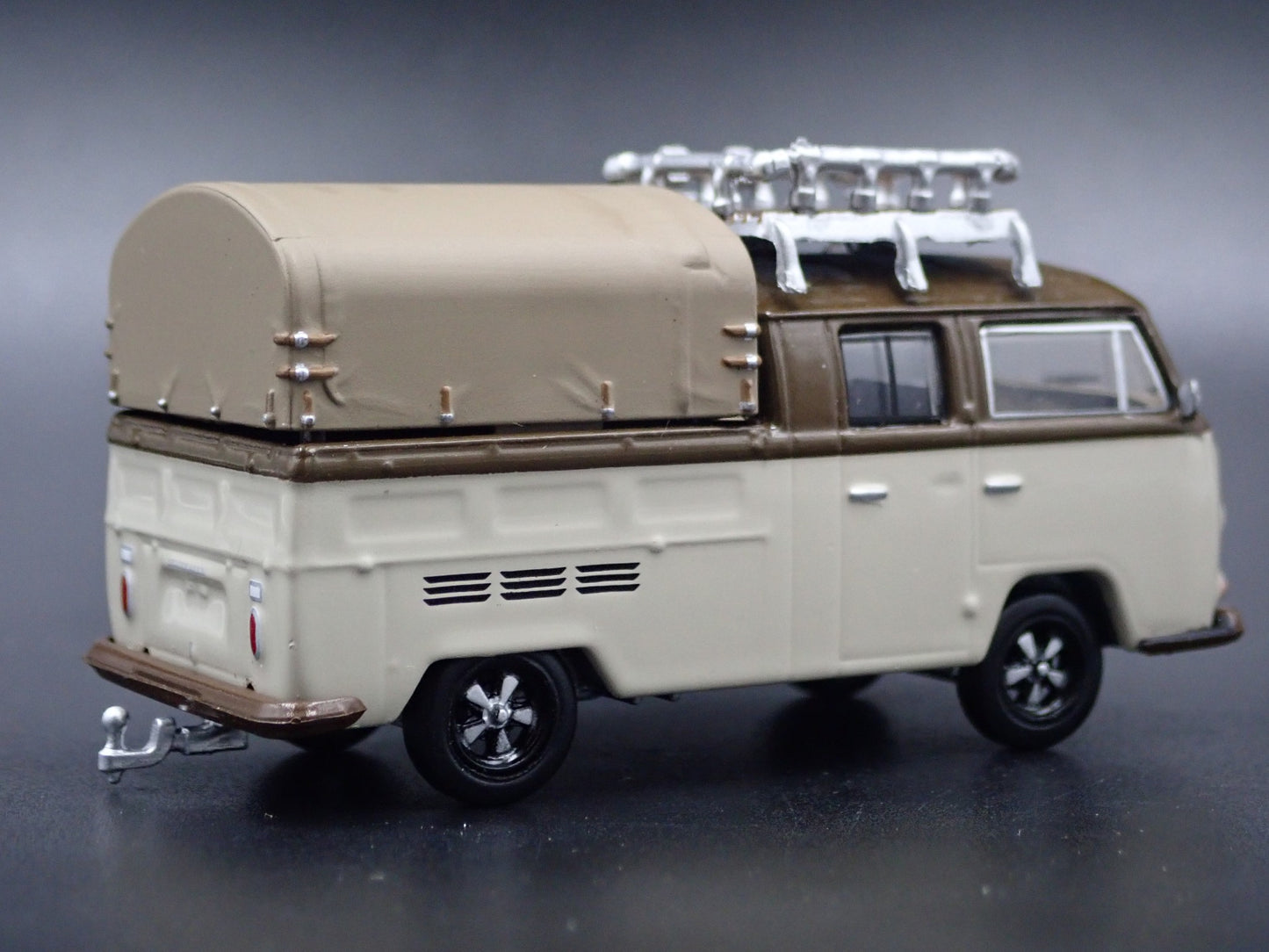 1967-1979 VW VOLKSWAGEN TYPE 2 DOUBLE CAB PICKUP 1:64 SCALE DIECAST MODEL CAR