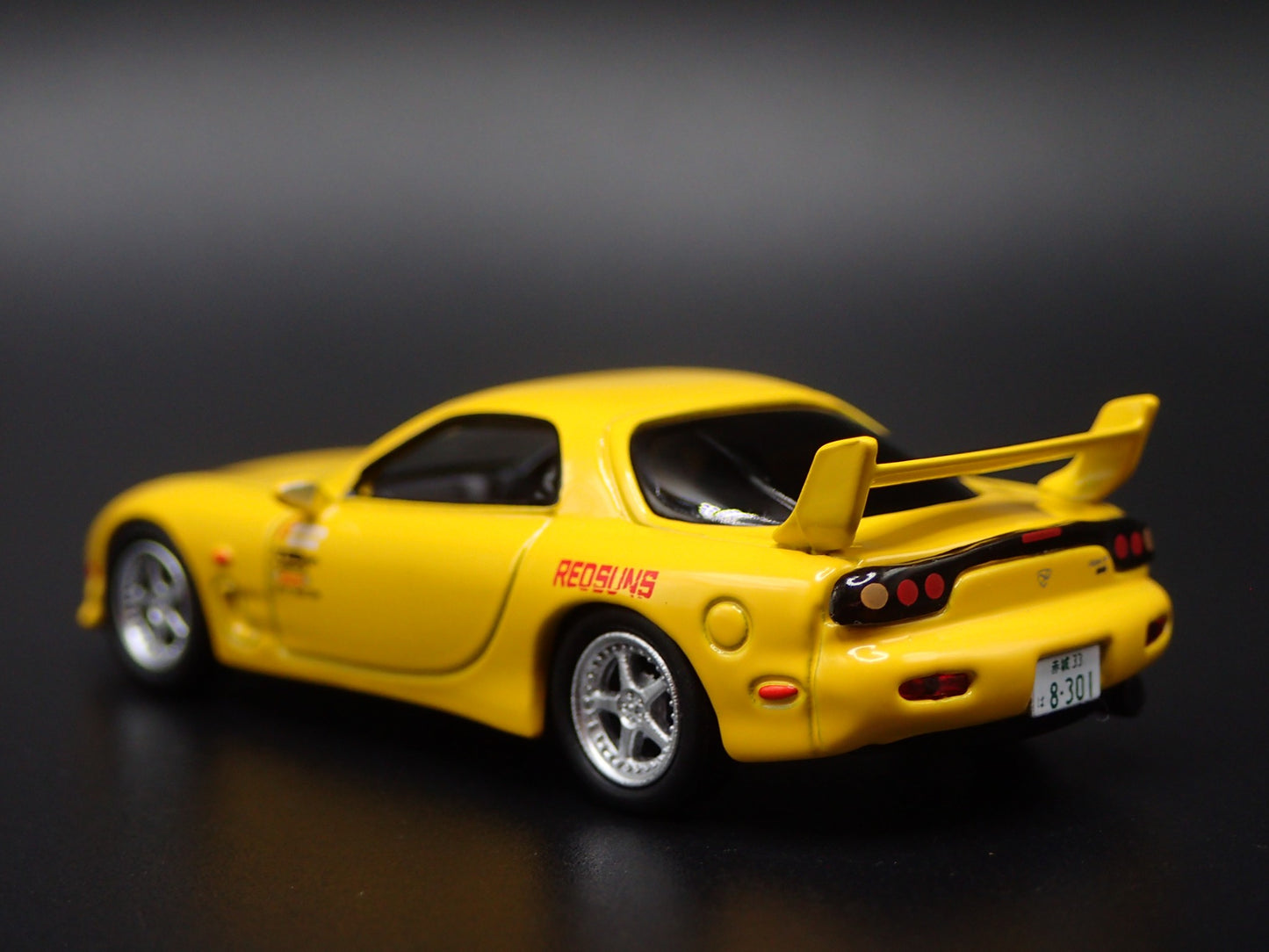 MAZDA RX7 FD3S INITIAL D YELLOW JDM 1:64 SCALE DIORAMA DIECAST MODEL CAR