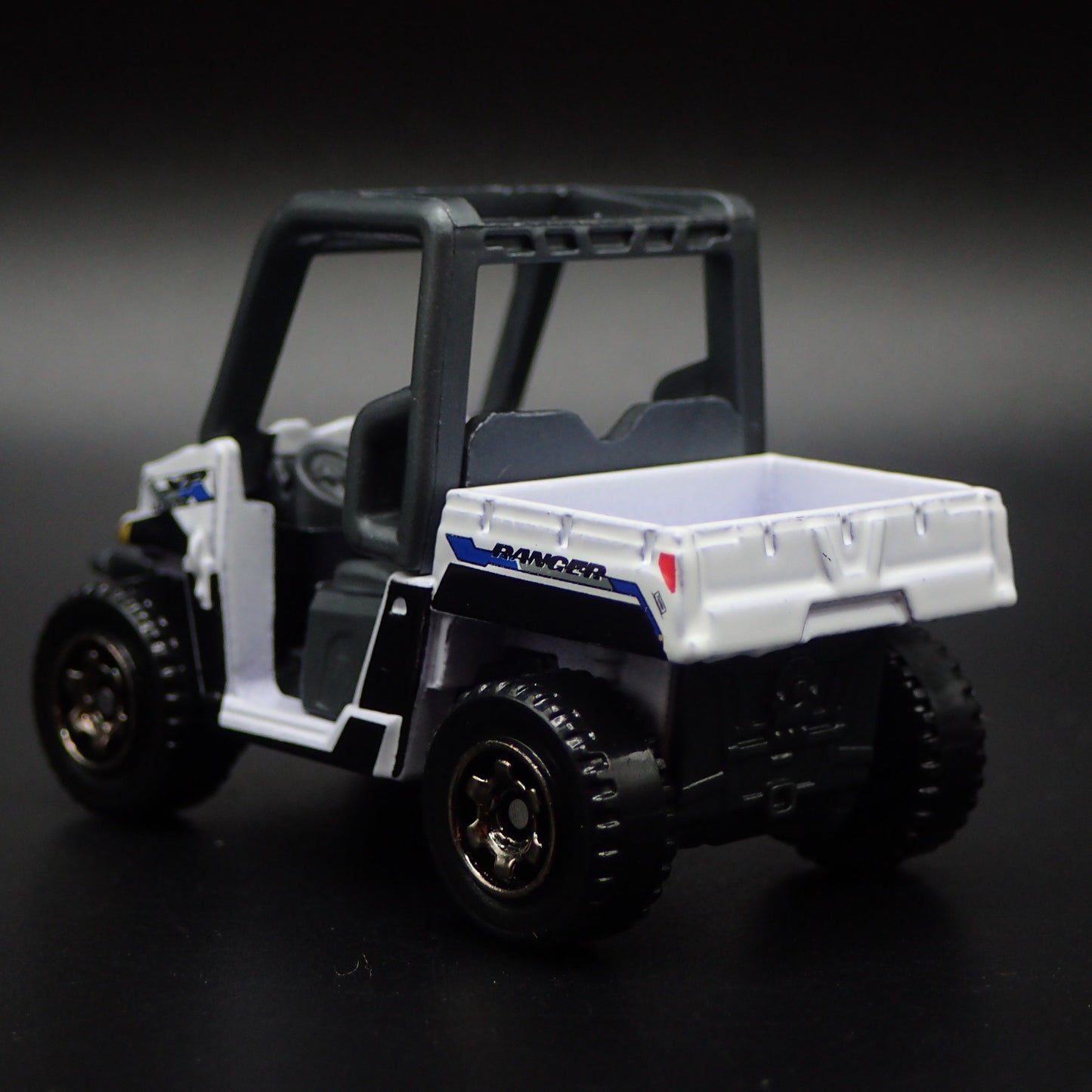 POLARIS RANGER OFF ROAD WHITE 1/64 SCALE COLLECTIBLE DIORAMA DIECAST MODEL CAR