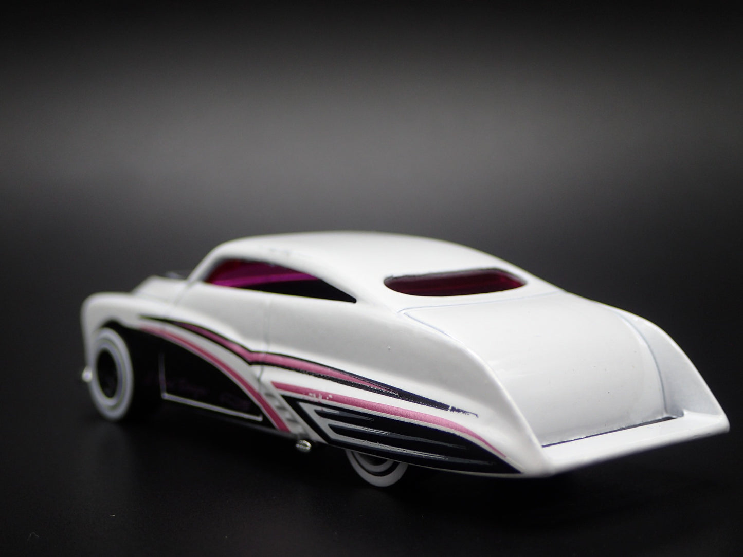 1951 51 MERC MERCURY PURPLE PASSION WHITE 1:64 SCALE DIORAMA DIECAST MODEL CAR