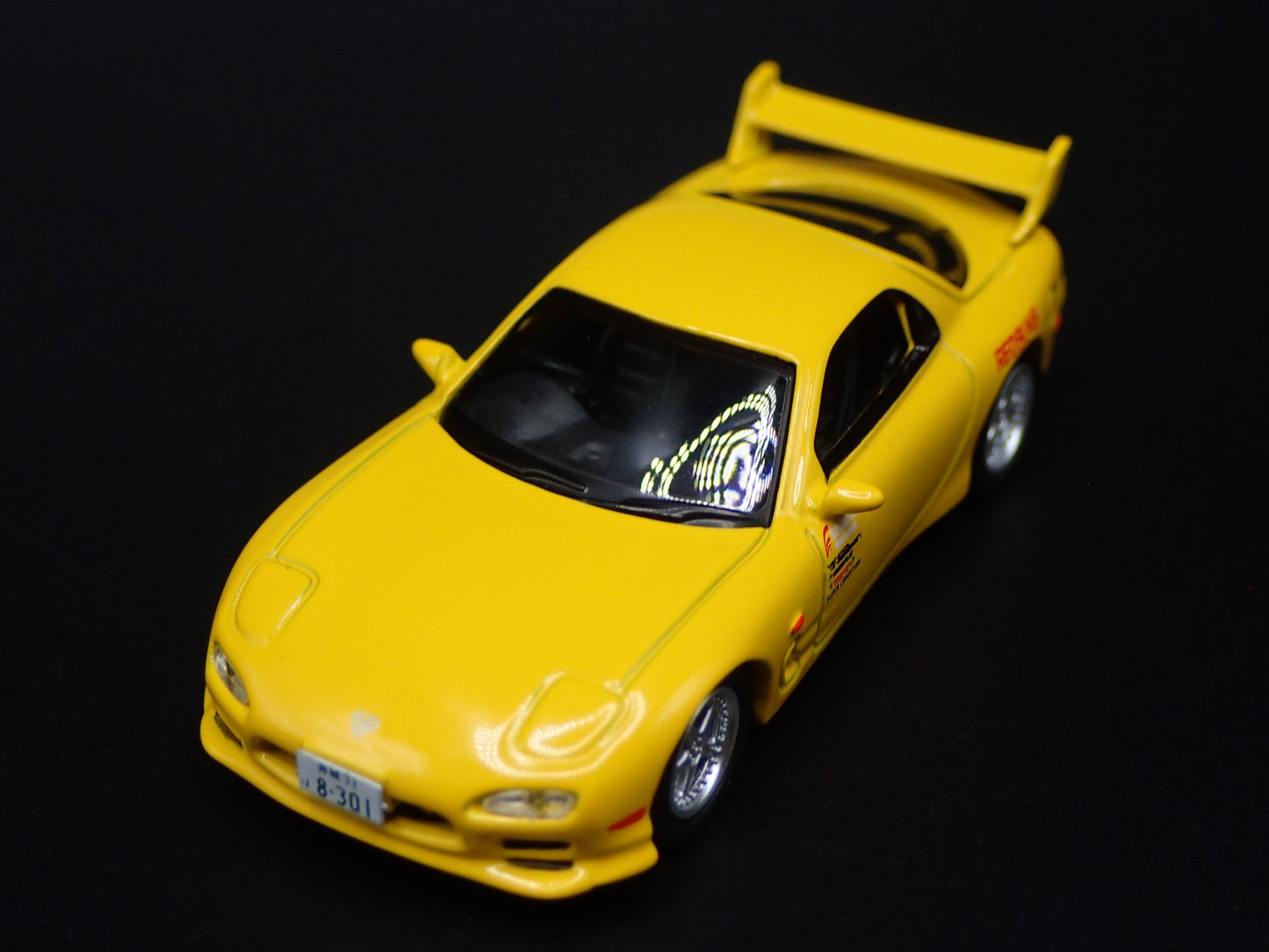 MAZDA RX7 FD3S INITIAL D YELLOW JDM 1:64 SCALE DIORAMA DIECAST MODEL CAR