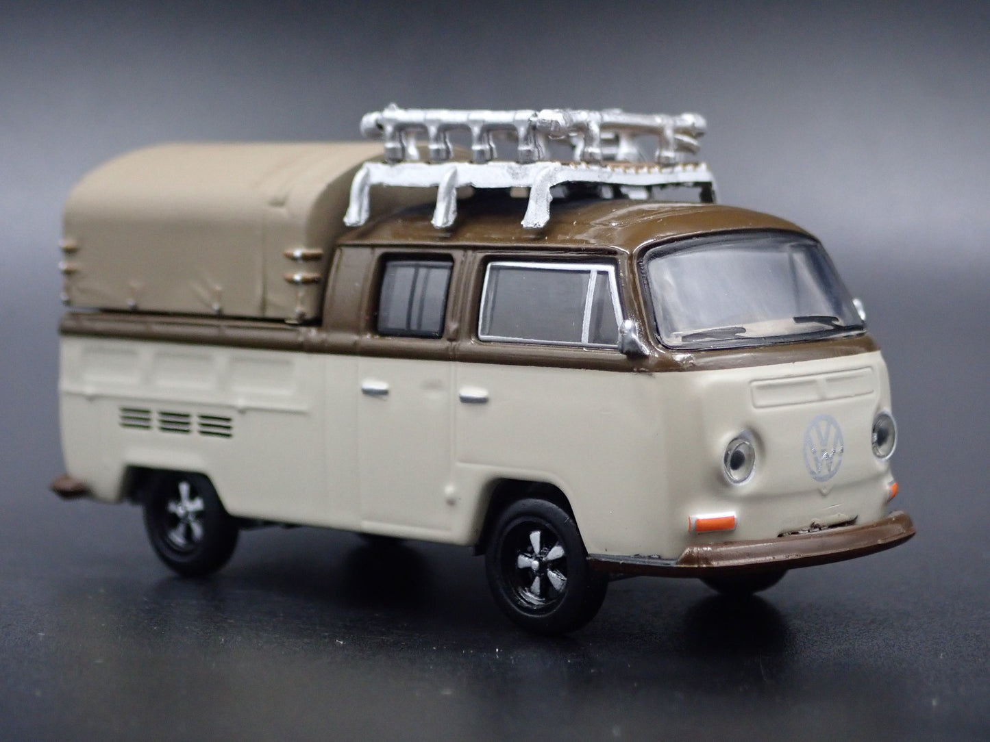 1967-1979 VW VOLKSWAGEN TYPE 2 DOUBLE CAB PICKUP 1:64 SCALE DIECAST MODEL CAR