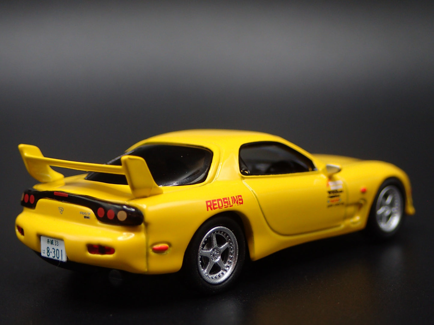 MAZDA RX7 FD3S INITIAL D YELLOW JDM 1:64 SCALE DIORAMA DIECAST MODEL CAR