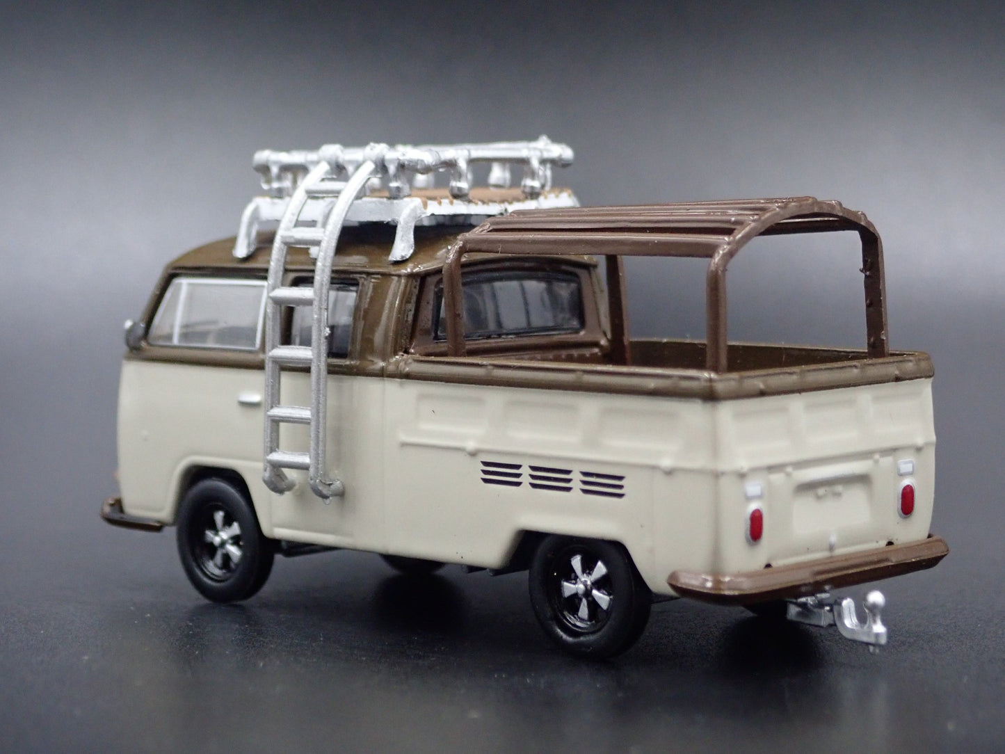 1967-1979 VW VOLKSWAGEN TYPE 2 DOUBLE CAB PICKUP 1:64 SCALE DIECAST MODEL CAR