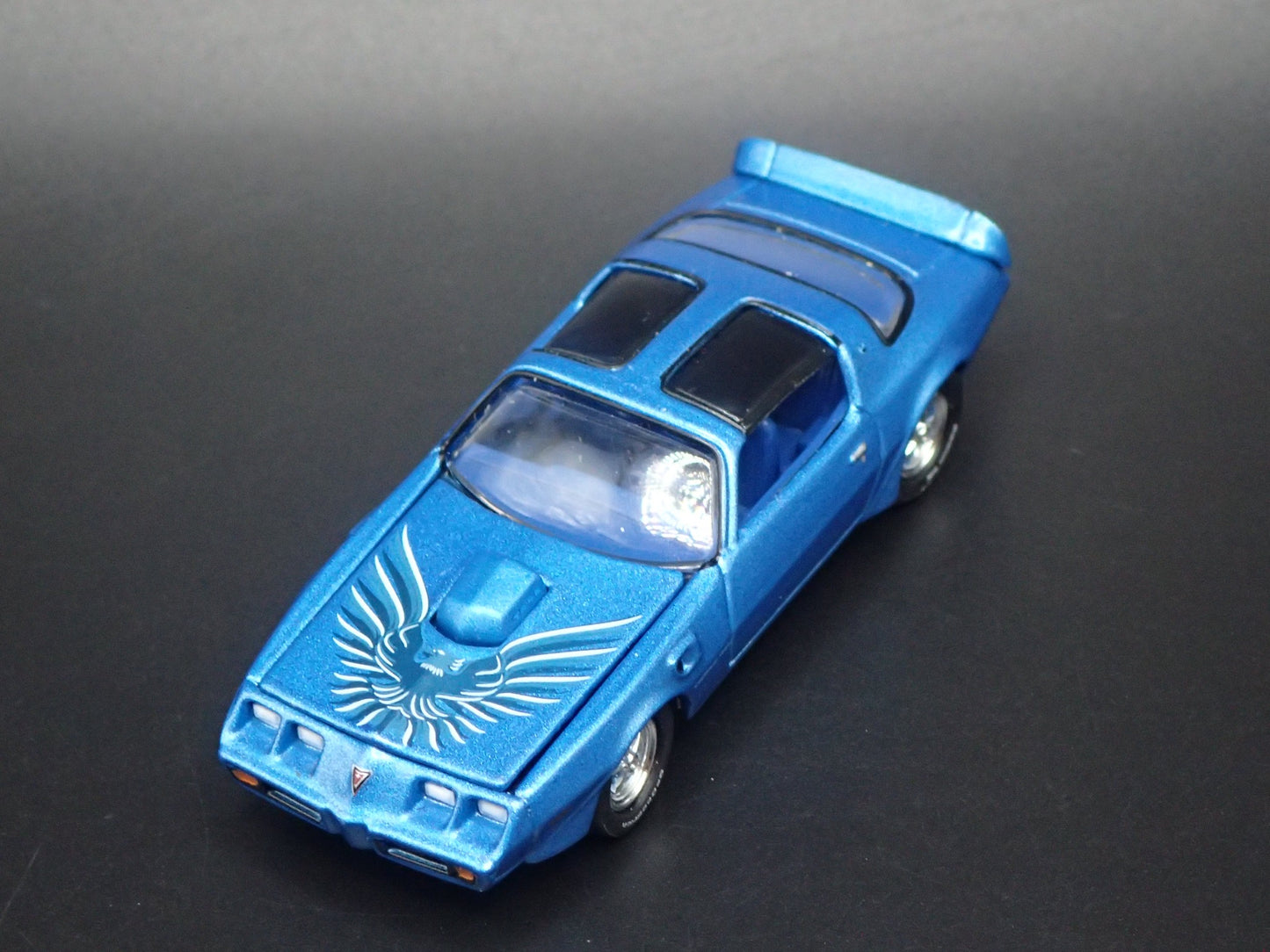 1981 81 PONTIAC FIREBIRD TRANS AM T/A TURBO 1/64 SCALE DIORAMA DIECAST MODEL CAR
