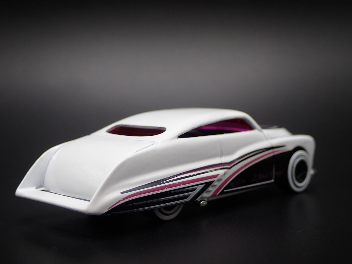 1951 51 MERC MERCURY PURPLE PASSION WHITE 1:64 SCALE DIORAMA DIECAST MODEL CAR