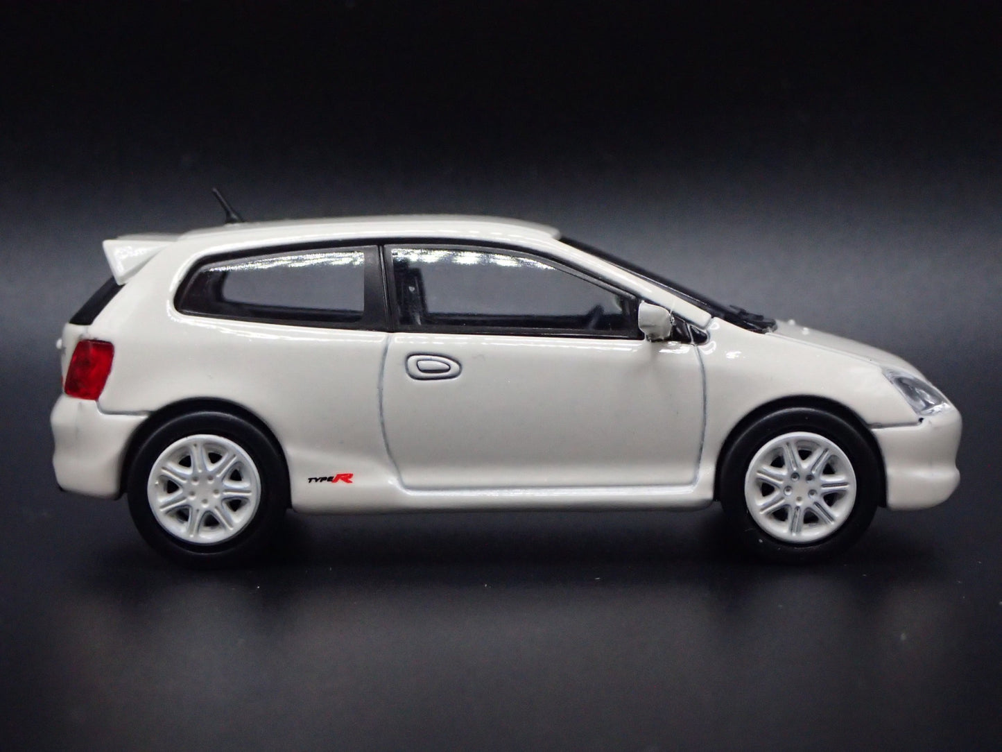 2007-2011 HONDA CIVIC TYPE R EP3 WHITE 1:64 SCALE COLLECTIBLE DIECAST MODEL CAR