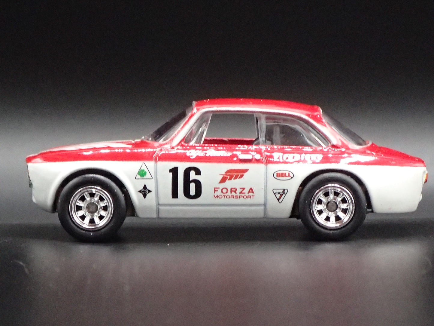 1965-1969 ALFA ROMEO GIULIA SPRINT GTA RARE 1:64 SCALE DIORAMA DIECAST MODEL CAR
