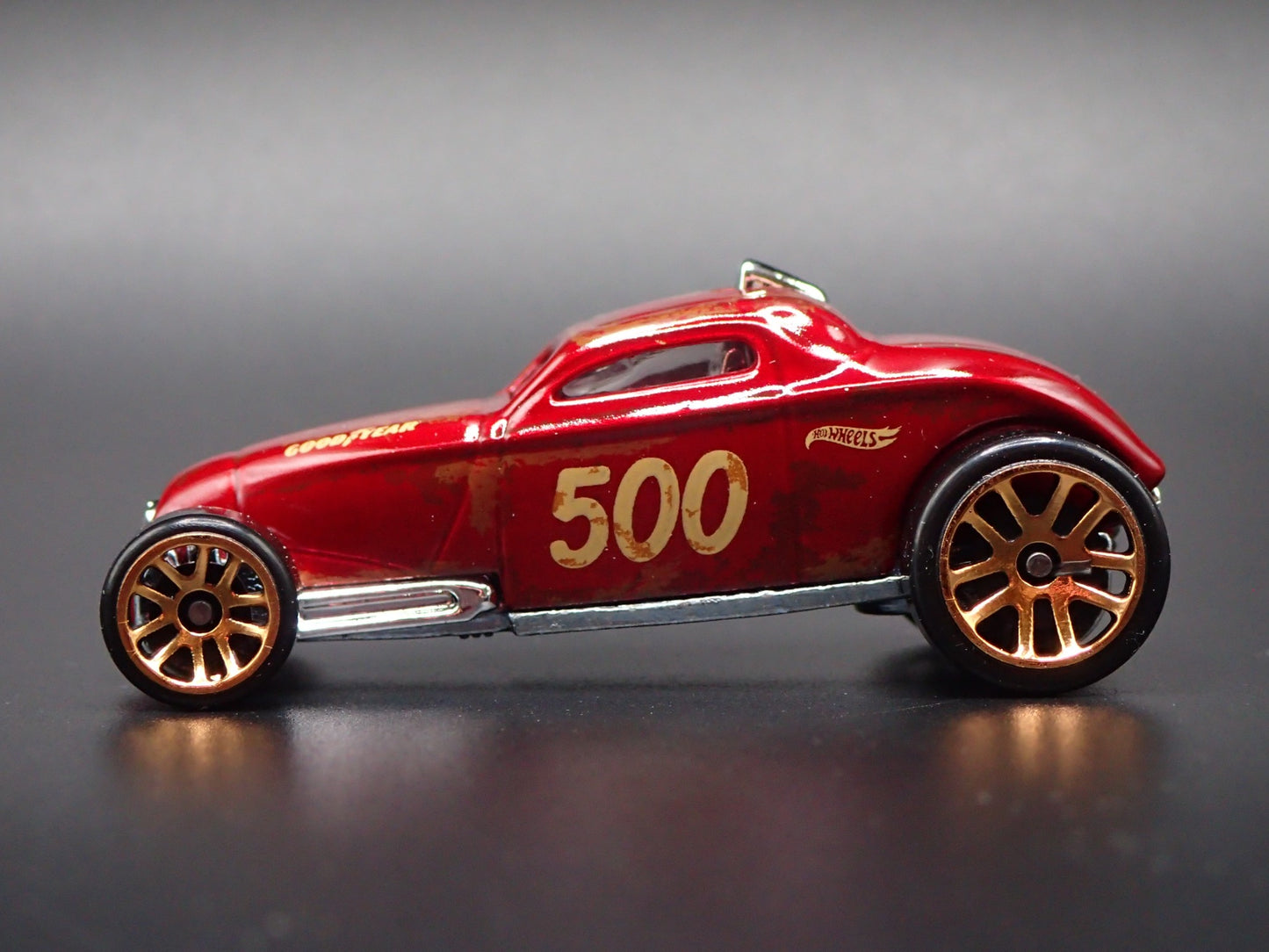 1932 32 FORD ROADSTER COUPE BARN FIND RED 1:64 SCALE DIORAMA DIECAST MODEL CAR
