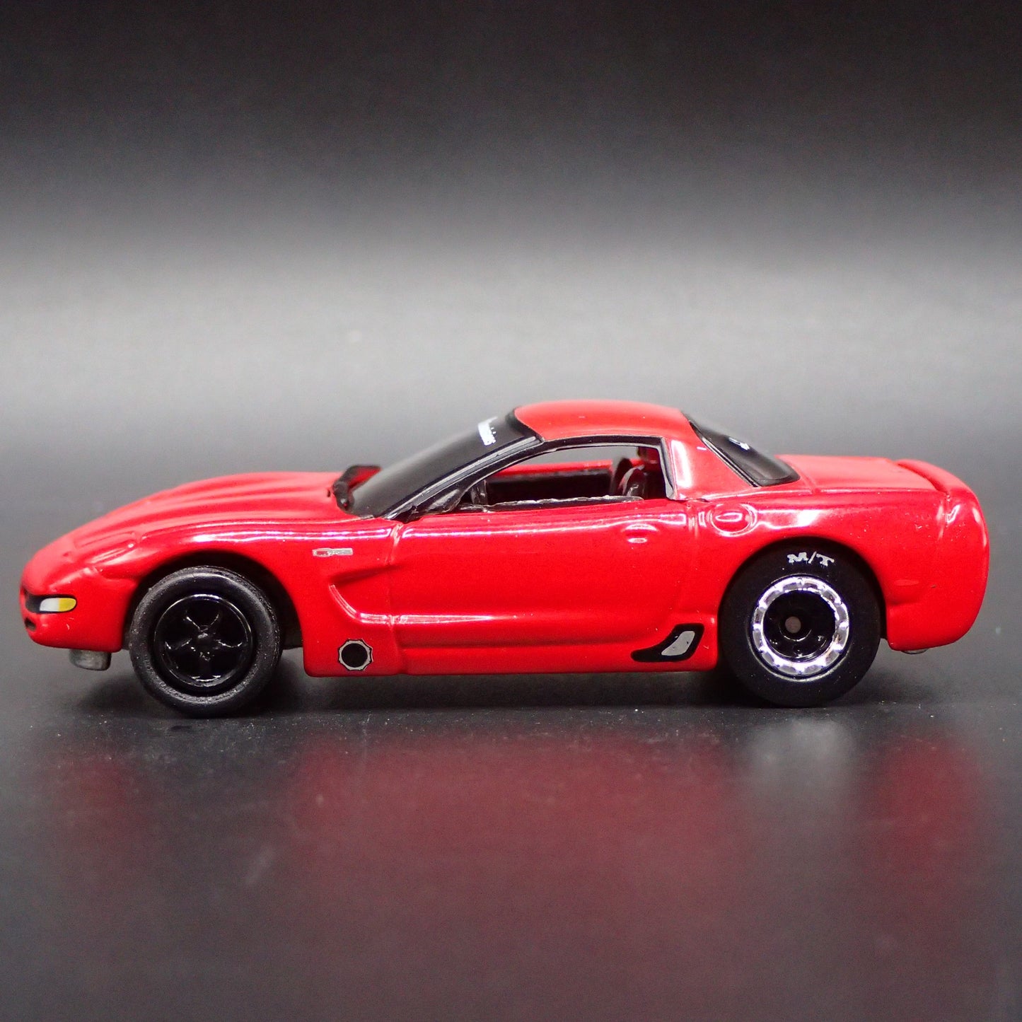 2005-2013 CHEVY CHEVROLET CORVETTE Z06 C6 1:64 SCALE DIORAMA DIECAST MODEL CAR