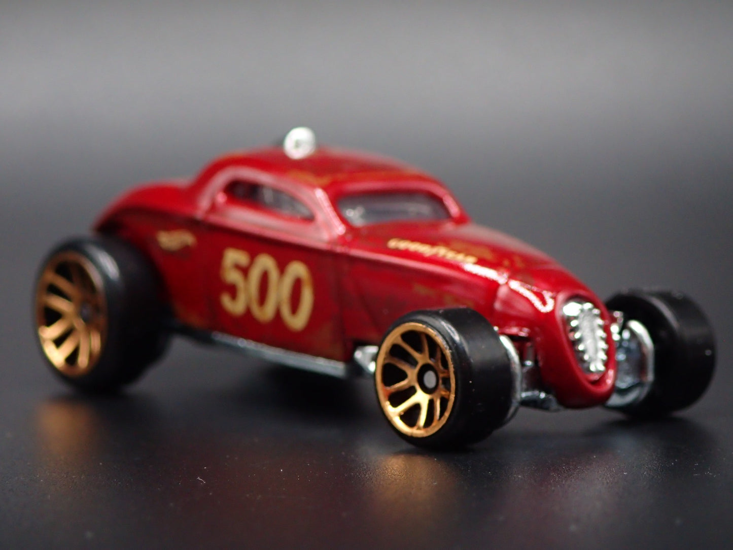 1932 32 FORD ROADSTER COUPE BARN FIND RED 1:64 SCALE DIORAMA DIECAST MODEL CAR