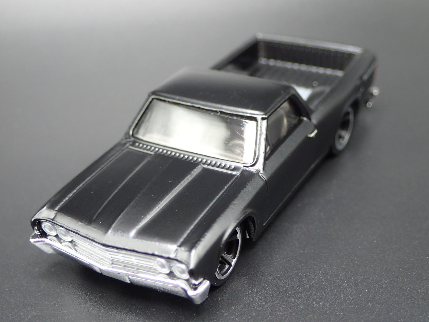 1967 67 CHEVY CHEVROLET EL CAMINO BLACK 1:64 SCALE DIORAMA DIECAST MODEL CAR