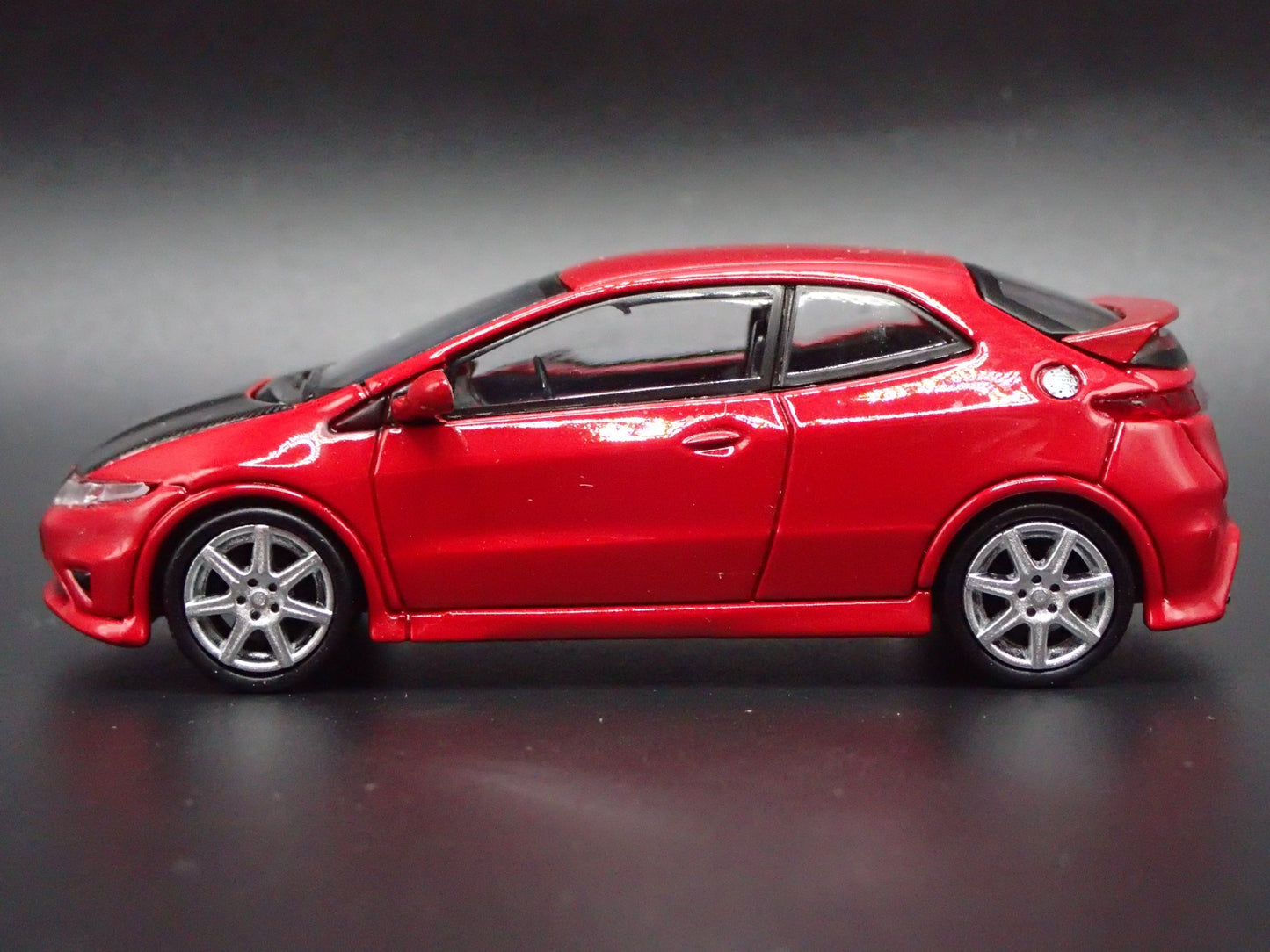 2007-2011 HONDA CIVIC TYPE R FN2 EURO 1:64 SCALE DIORAMA DIECAST MODEL CAR