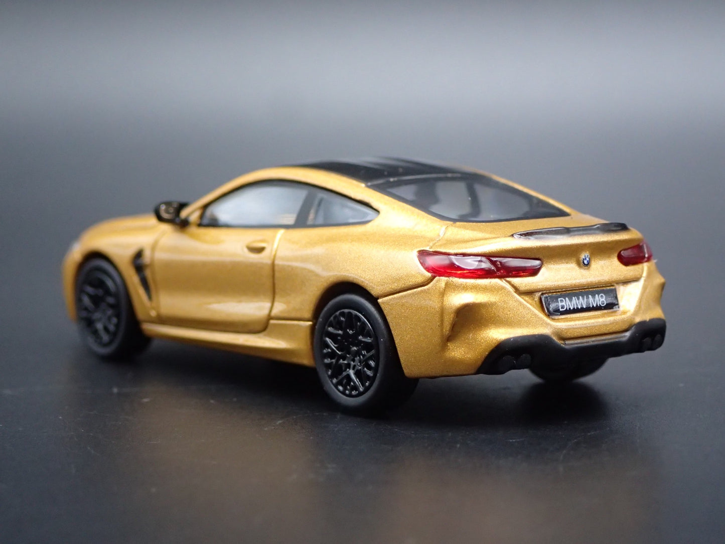 2019-2025 BMW M8 COUPE RARE 1:64 SCALE COLLECTIBLE DIORAMA DIECAST MODEL CAR