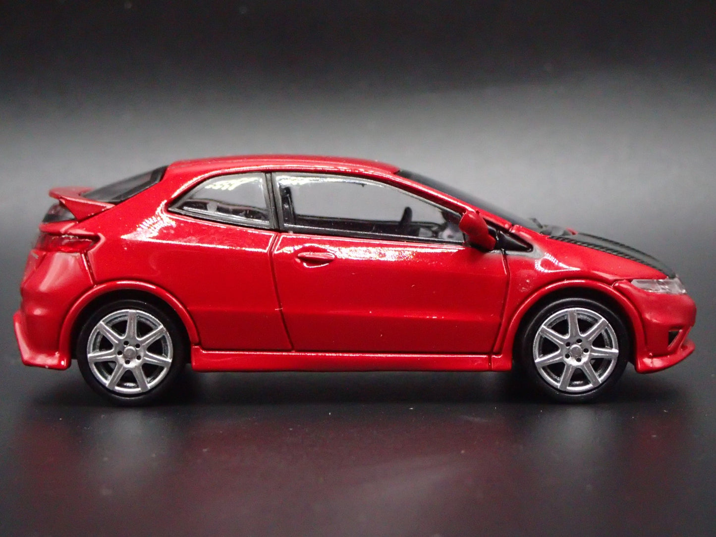 2007-2011 HONDA CIVIC TYPE R FN2 EURO 1:64 SCALE DIORAMA DIECAST MODEL CAR
