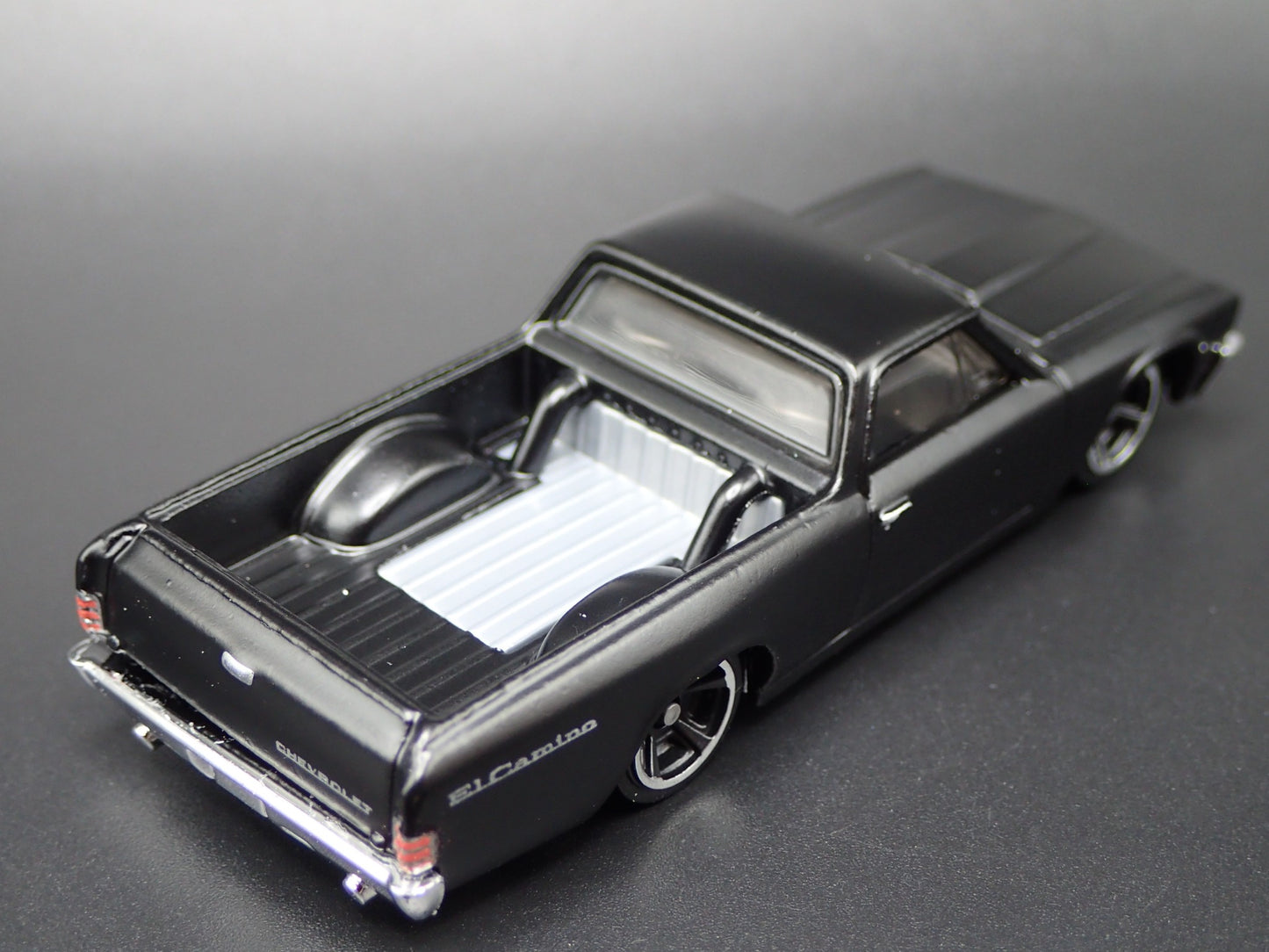 1967 67 CHEVY CHEVROLET EL CAMINO BLACK 1:64 SCALE DIORAMA DIECAST MODEL CAR