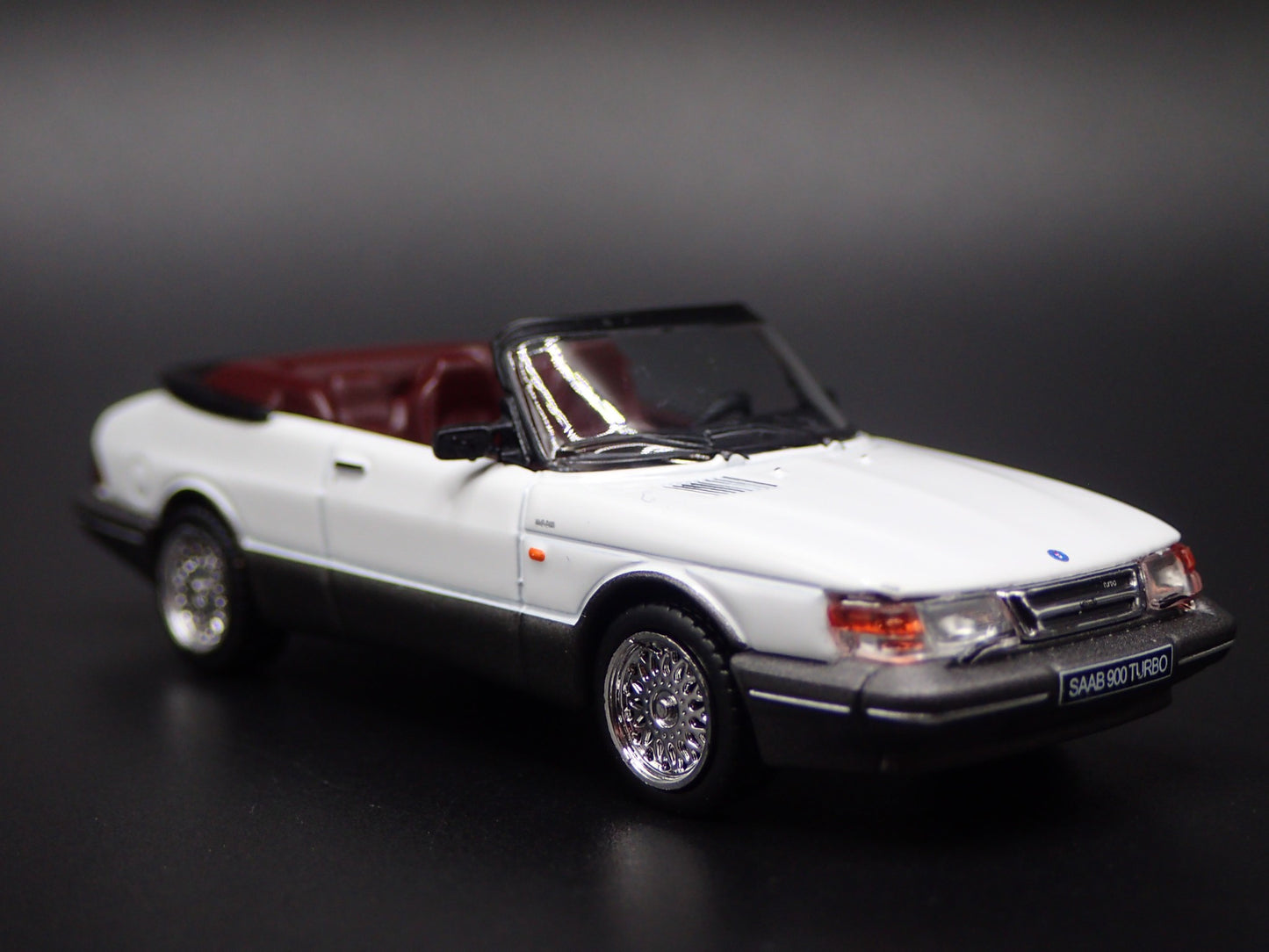 1978-1998 SAAB 900 TURBO CONVERTIBLE WHITE 1/64 SCALE DIORAMA DIECAST MODEL CAR