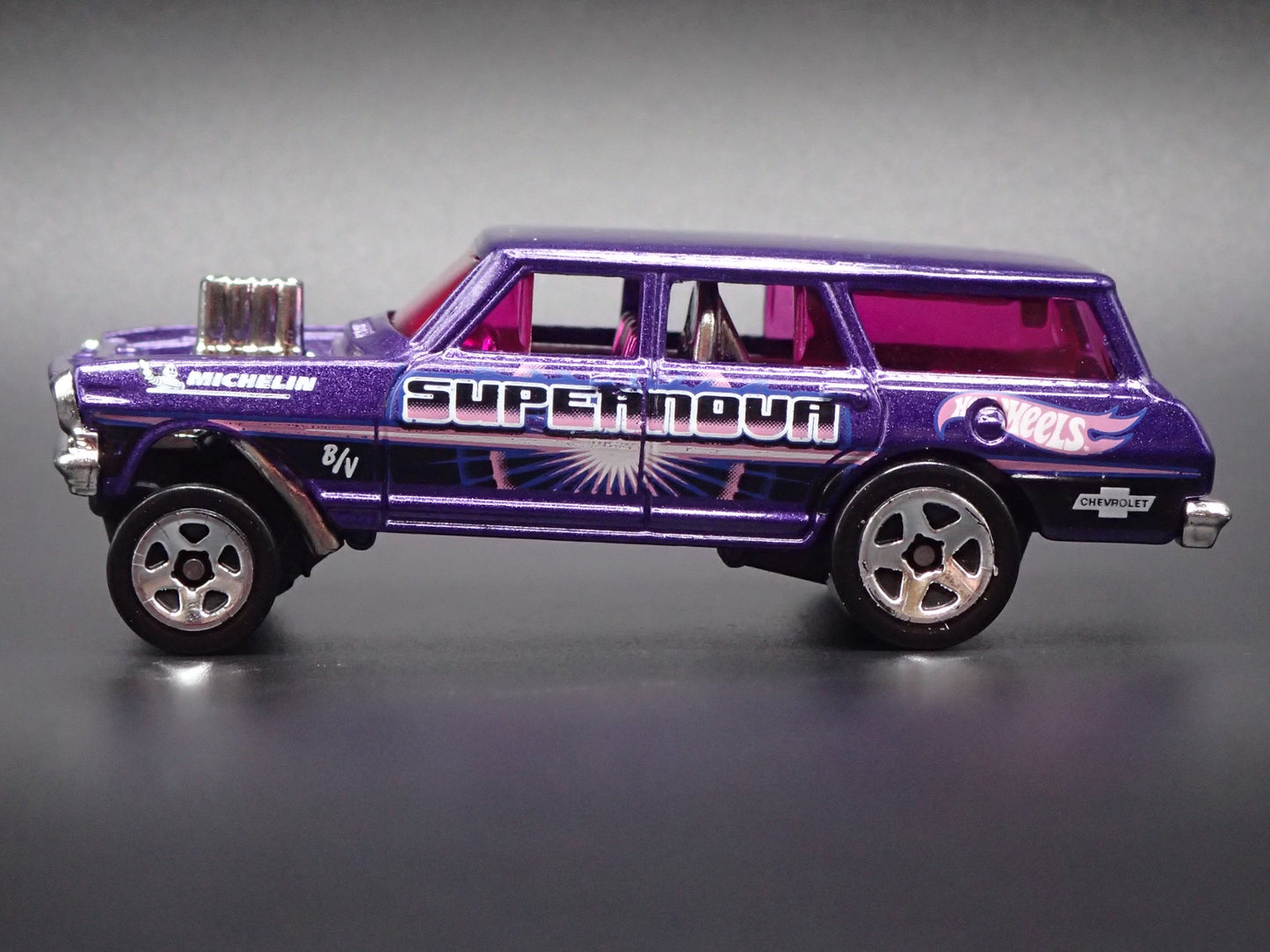 1964 CHEVY CHEVROLET NOVA II STATION WAGON GASSER 1:64 SCALE DIECAST MODEL CAR