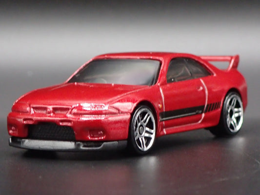1993-1998 NISSAN SKYLINE GTR R33 RED 1:64 SCALE COLLECTIBLE DIECAST MODEL CAR