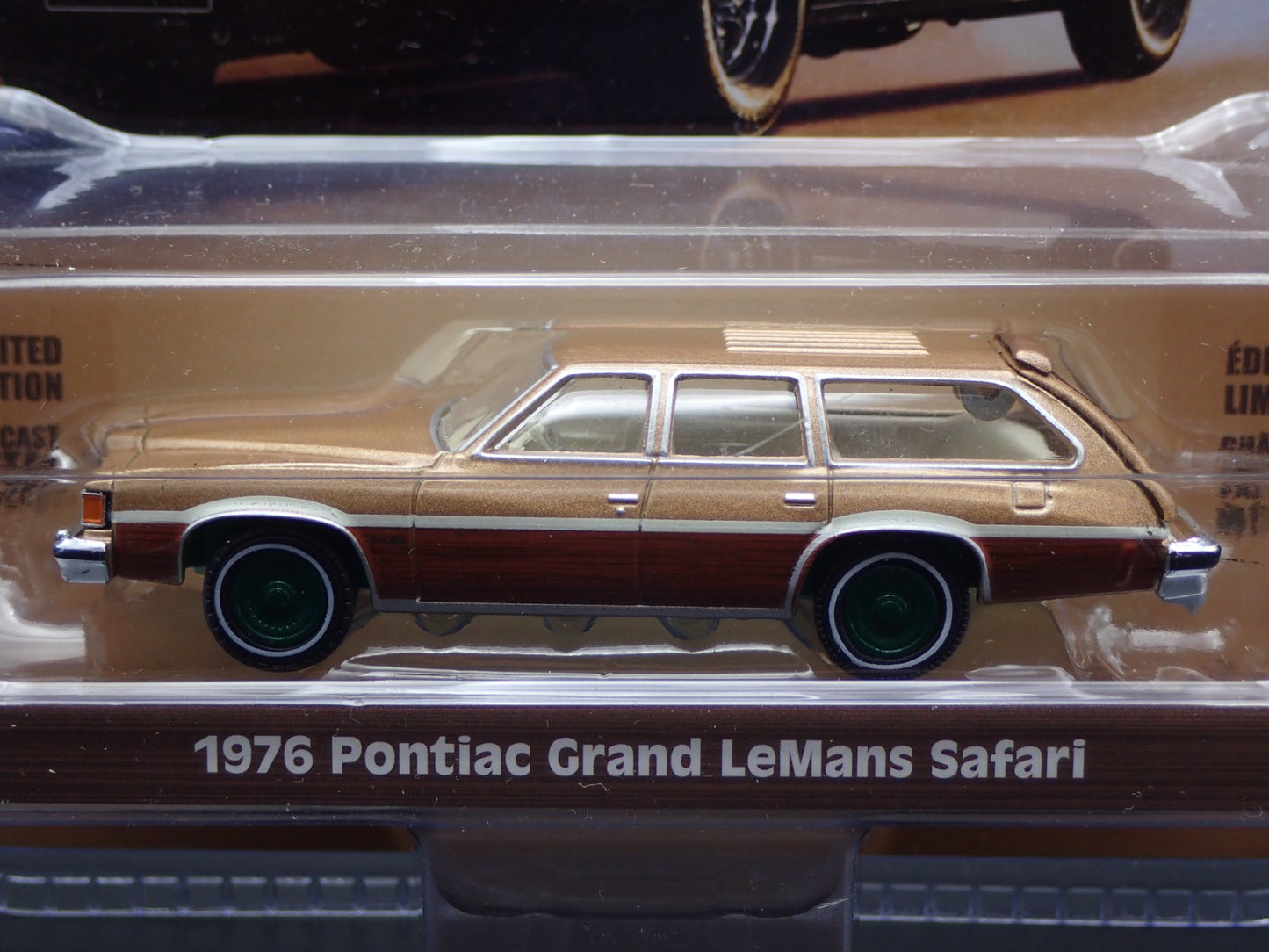 2022 GREENLIGHT GREEN MACHINE 1976 PONTIAC GRAND LEMANS SAFARI ESTATE WAGONS 7