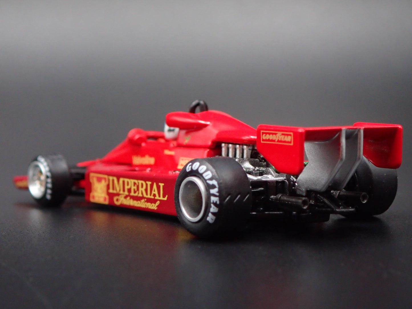 F1 LOTUS 78 6 1977 PRESENTATION GUNNAR NILSSON 1:64 SCALE DIECAST MODEL CAR