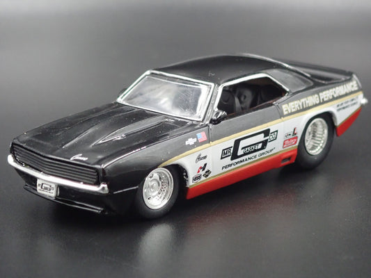 1969 69 CHEVY CHEVROLET CAMARO MR GASKET 1:64 SCALE DIORAMA DIECAST MODEL CAR