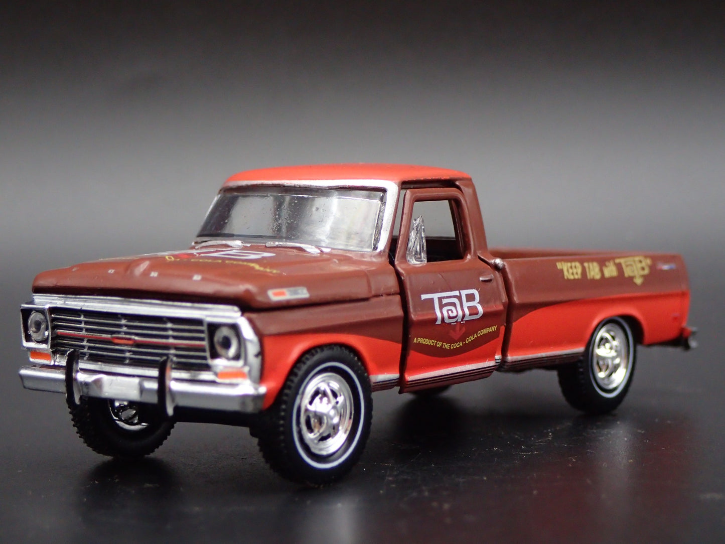 1969 69 FORD F100 RANGER PICKUP TRUCK TAB 1:64 SCALE DIORAMA DIECAST MODEL CAR