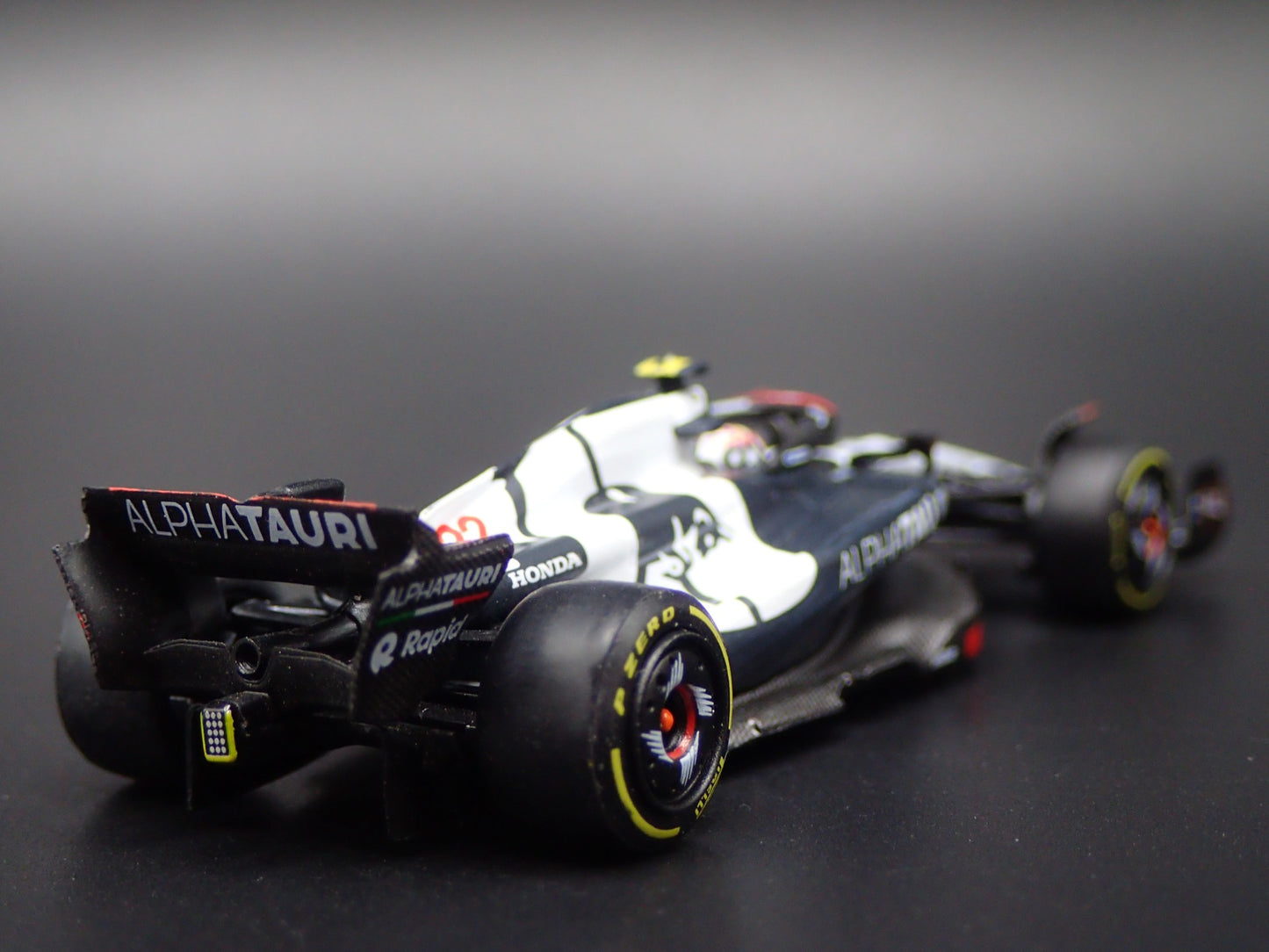 ALPHA TAURI AT04 #22 F1 YUKI TSUNODA 2023 AUS GP 1:64 SCALE DIECAST MODEL CAR