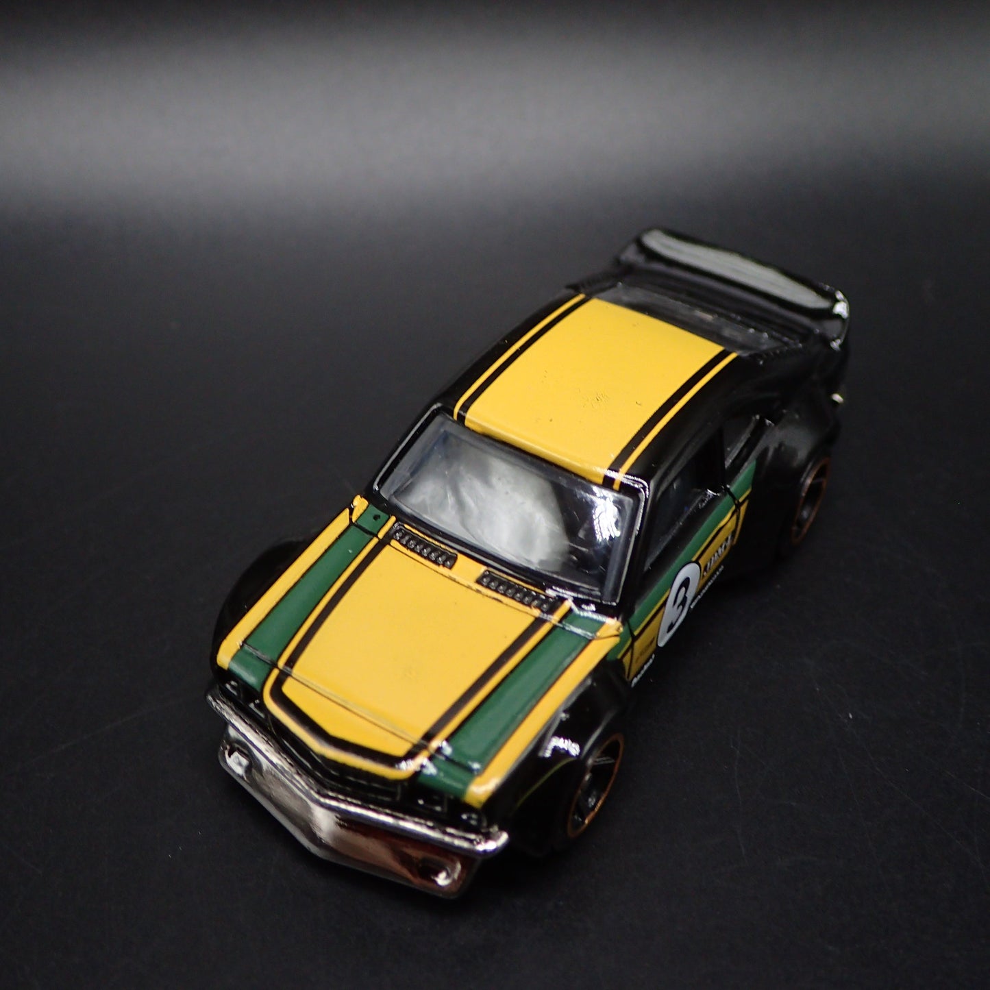1971-1978 MAZDA RX3 JDM-L RACE 1:64 SCALE COLLECTIBLE DIORAMA DIECAST MODEL CAR