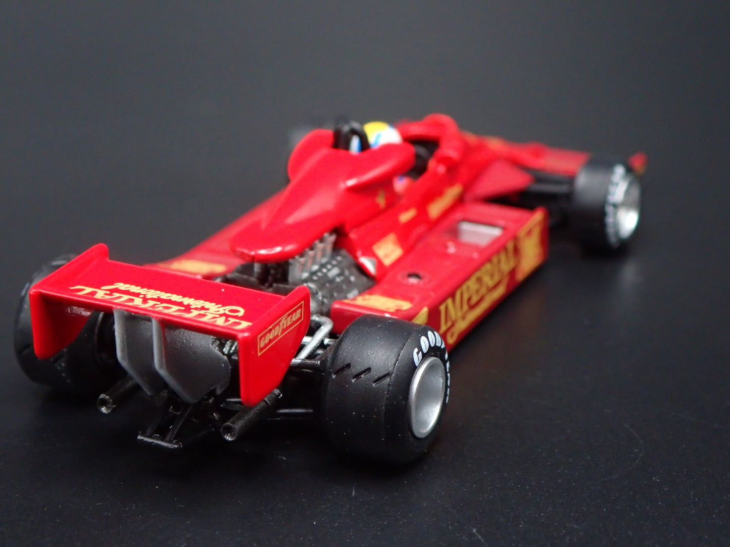 F1 LOTUS 78 6 1977 PRESENTATION GUNNAR NILSSON 1:64 SCALE DIECAST MODEL CAR