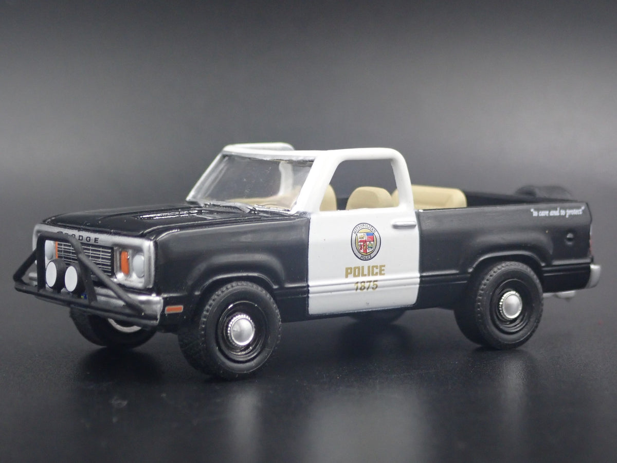 1977 77 DODGE RAMCHARGER LAPD POLICE W HITCH RARE 1/64 SCALE DIECAST MODEL CAR-Burning Rubber Toy Company