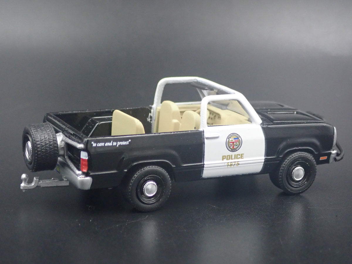 1977 77 DODGE RAMCHARGER LAPD POLICE W HITCH RARE 1/64 SCALE DIECAST MODEL CAR-Burning Rubber Toy Company