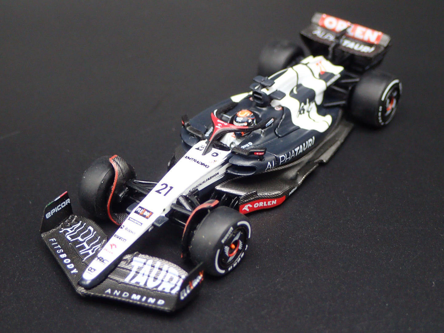 ALPHA TAURI AT04 #21 F1 NYCK DE VRIES 2023 AUS GP 1:64 SCALE DIECAST MODEL CAR