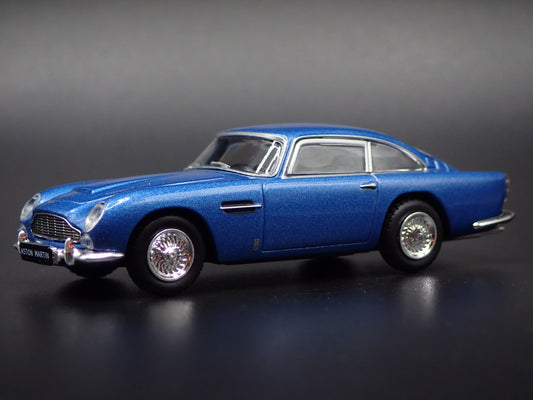 1963-1965 ASTON MARTIN DB5 BLUE 1/64 SCALE COLLECTIBLE DIORAMA DIECAST MODEL CAR