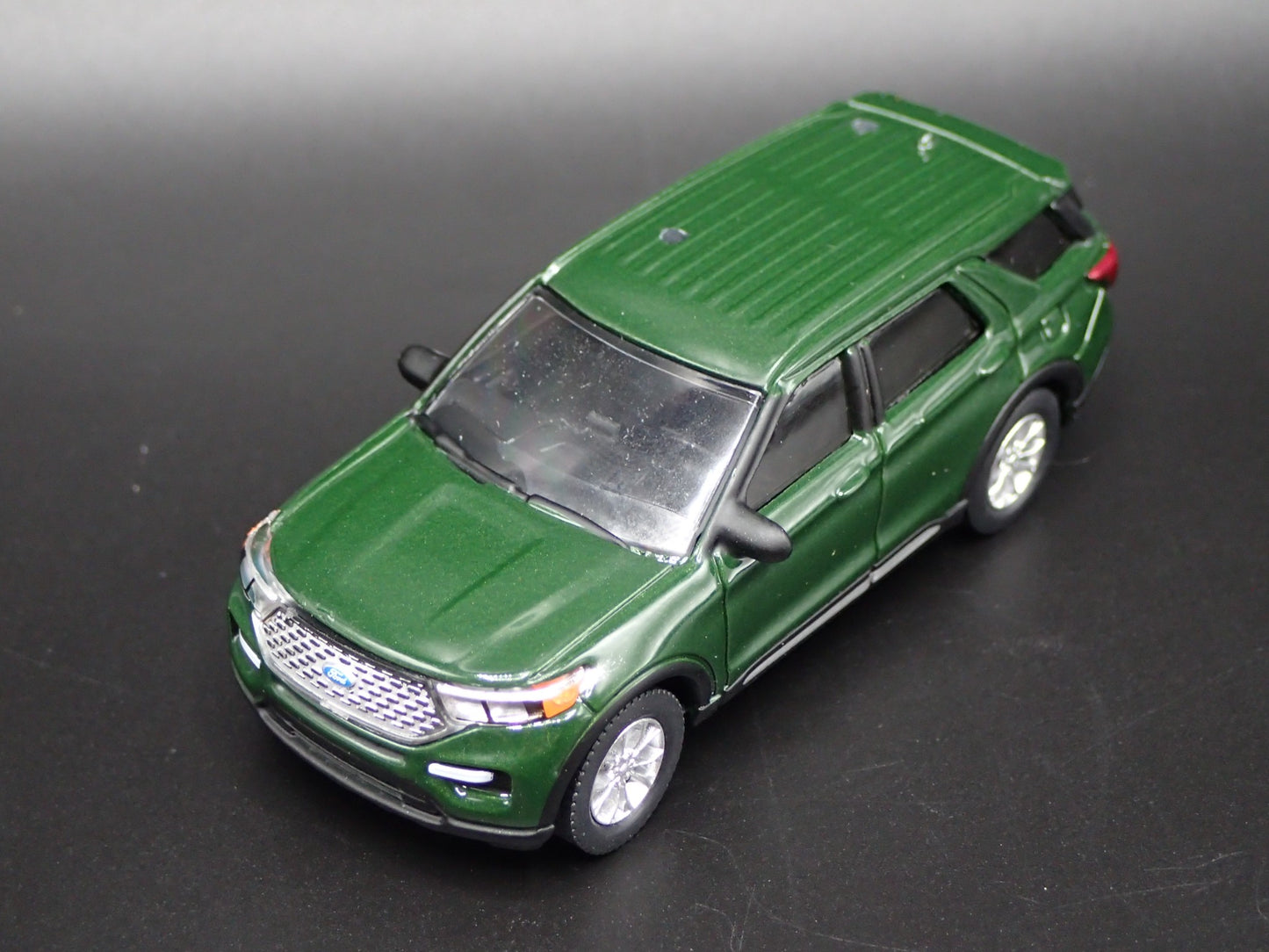 2020-2024 FORD EXPLORER LIMITED SUV RARE 1:64 SCALE DIORAMA DIECAST MODEL CAR