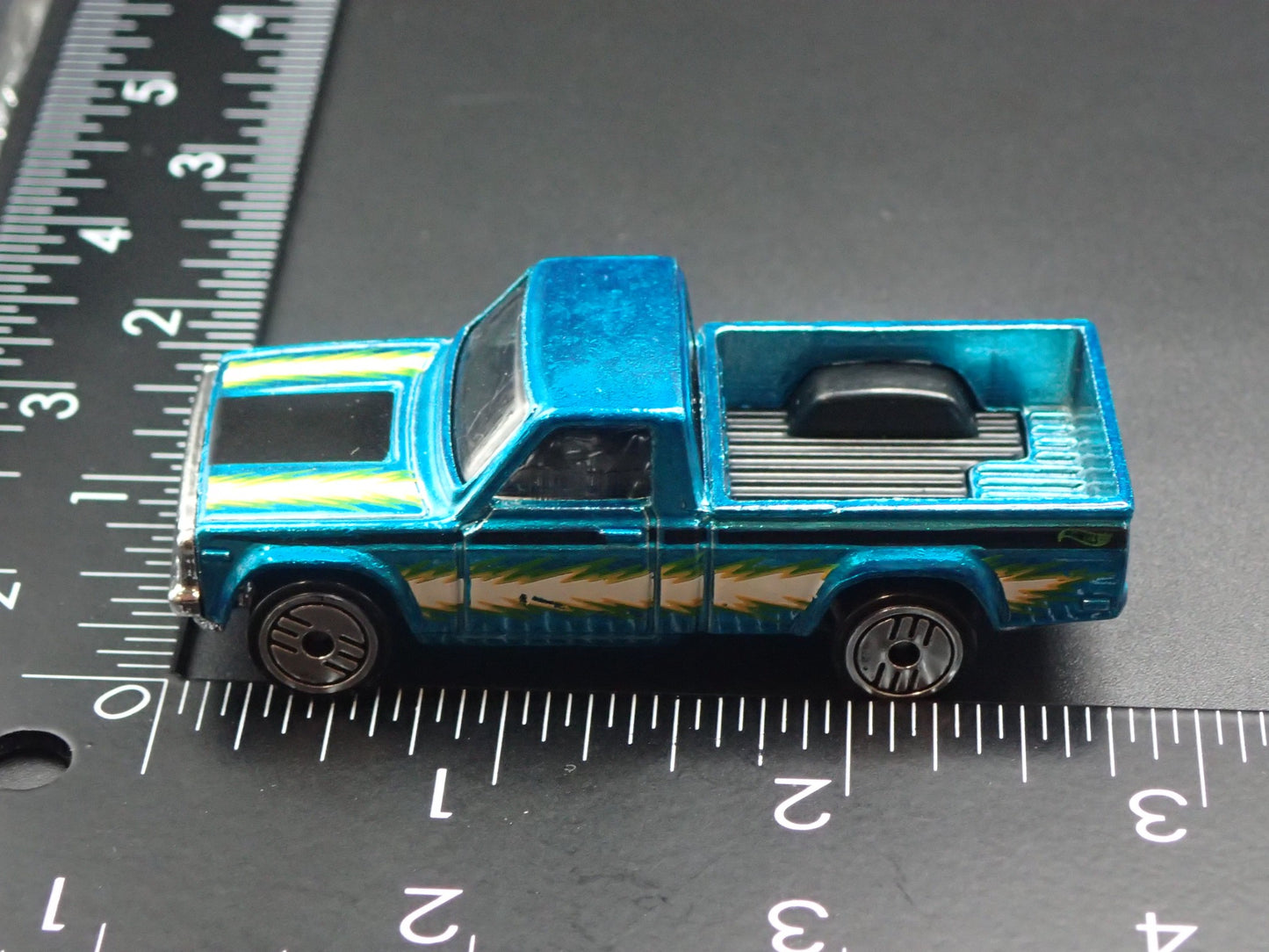 1974-1977 MAZDA REPU PICKUP TRUCK JDM BLUE 1:64 SCALE DIORAMA DIECAST MODEL CAR