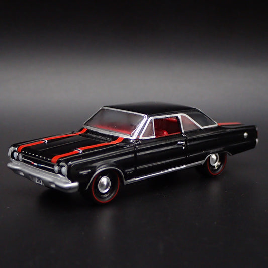 1967 67 PLYMOUTH GTX MUSCLE CAR 1/64 SCALE COLLECTIBLE DIORAMA DIECAST MODEL CAR