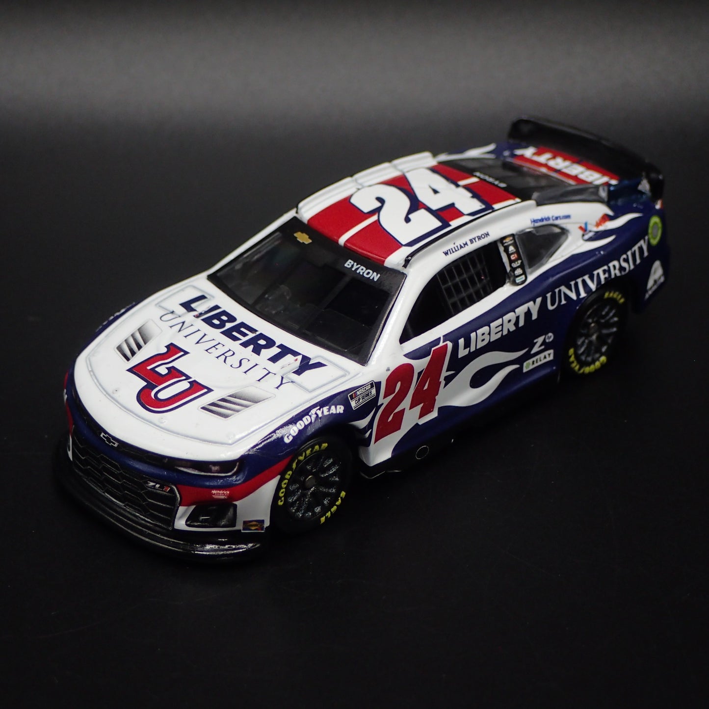 2024 CHEVY CAMARO ZL1 #24 WILLIAM BYRON LIBERTY U NASCAR 1:64 DIECAST MODEL CAR