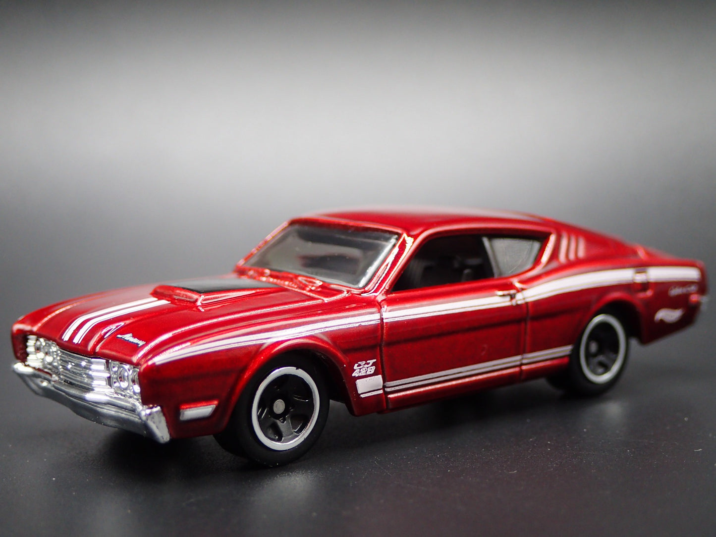 1969 69 MERC MERCURY CYCLONE BURGUNDY 1:64 SCALE COLLECTIBLE DIECAST MODEL CAR
