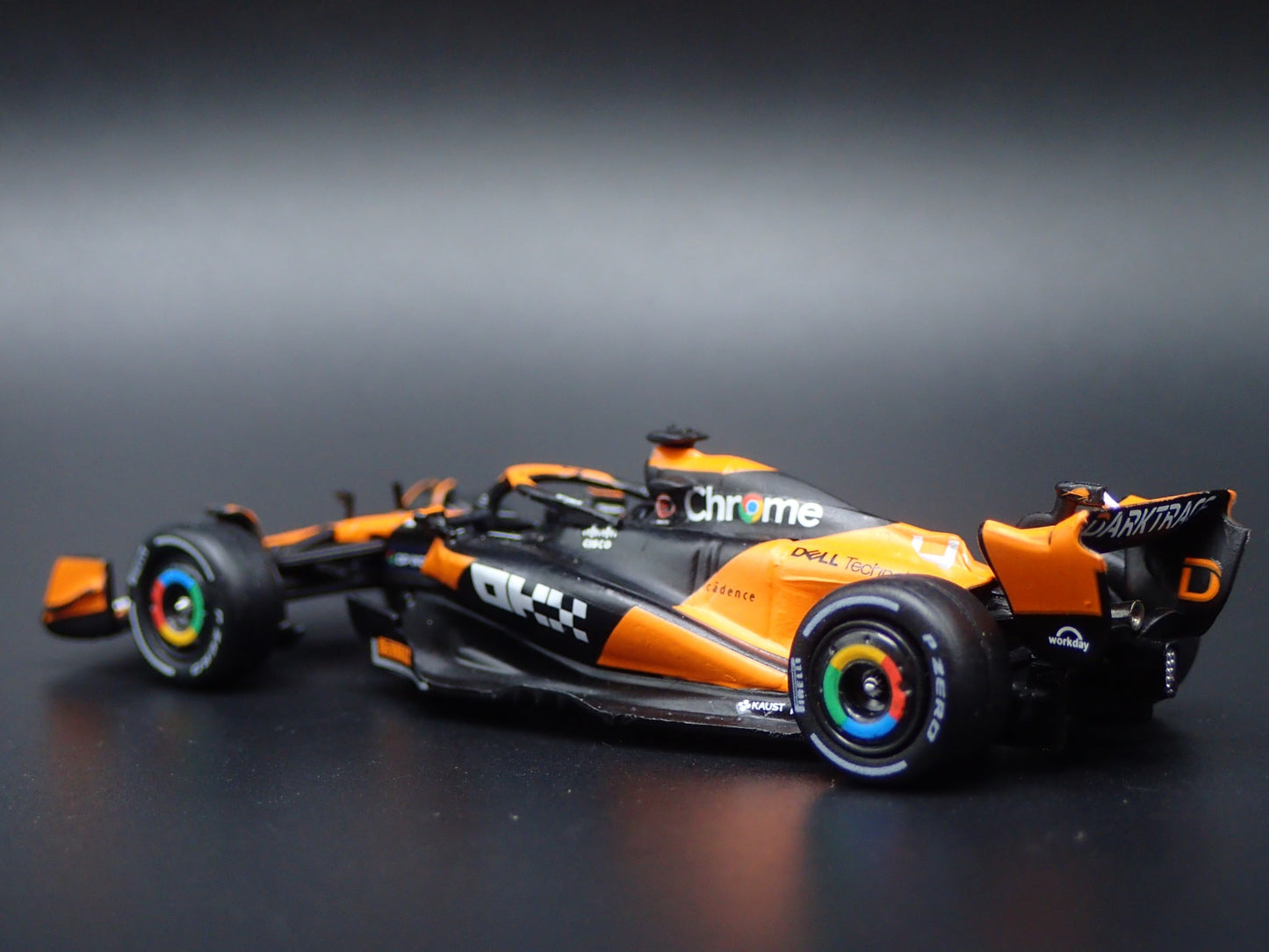 MCLAREN MCL60 2024 LIVERY SHOW CAR F1 1:64 SCALE COLLECTIBLE DIECAST MODEL CAR