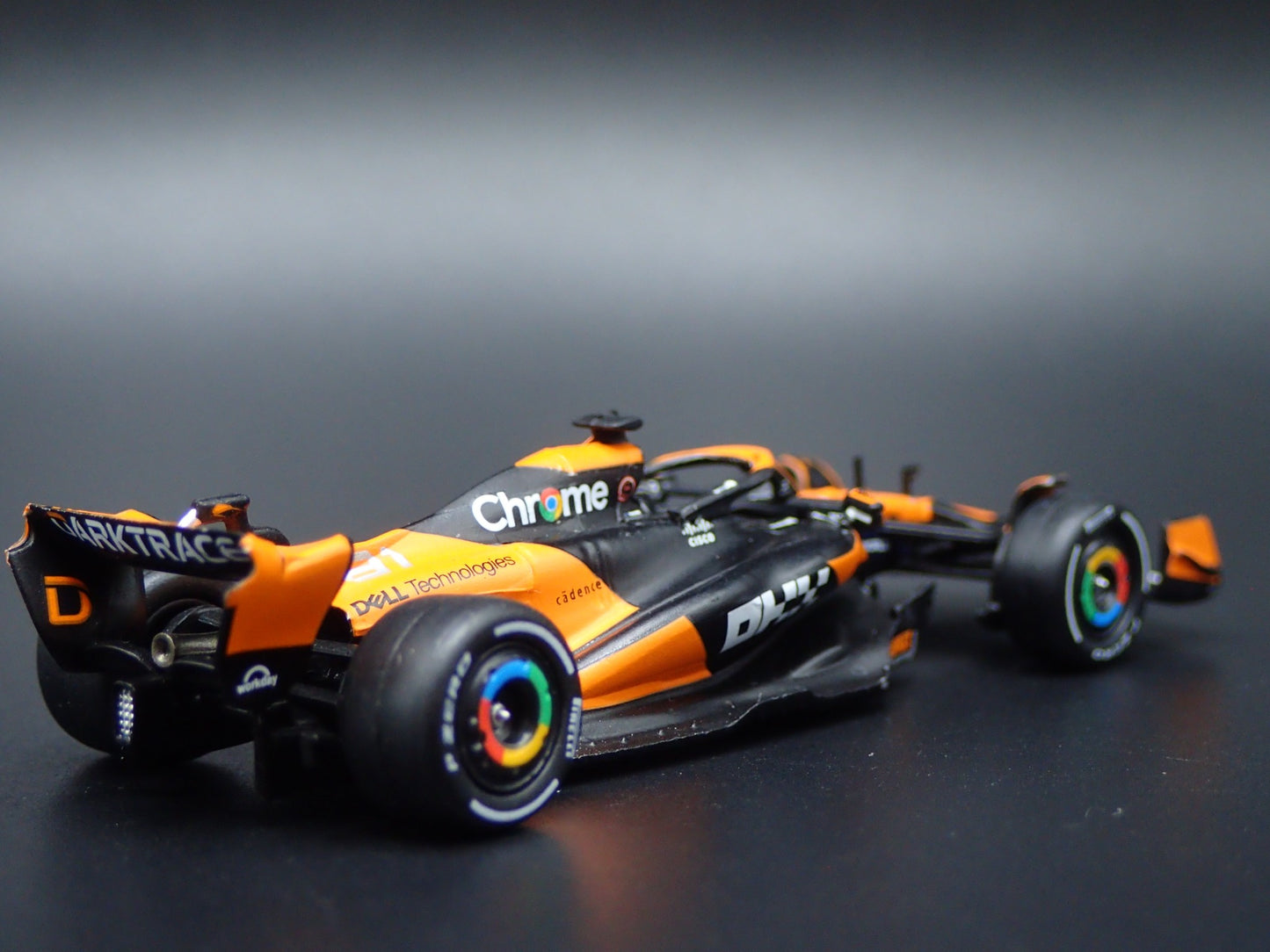 MCLAREN MCL60 2024 LIVERY SHOW CAR F1 1:64 SCALE COLLECTIBLE DIECAST MODEL CAR
