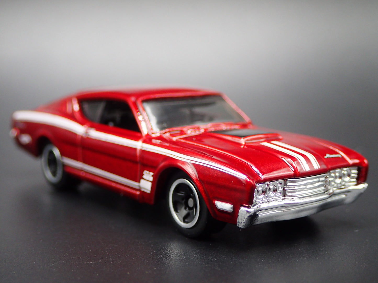 1969 69 MERC MERCURY CYCLONE BURGUNDY 1:64 SCALE COLLECTIBLE DIECAST MODEL CAR