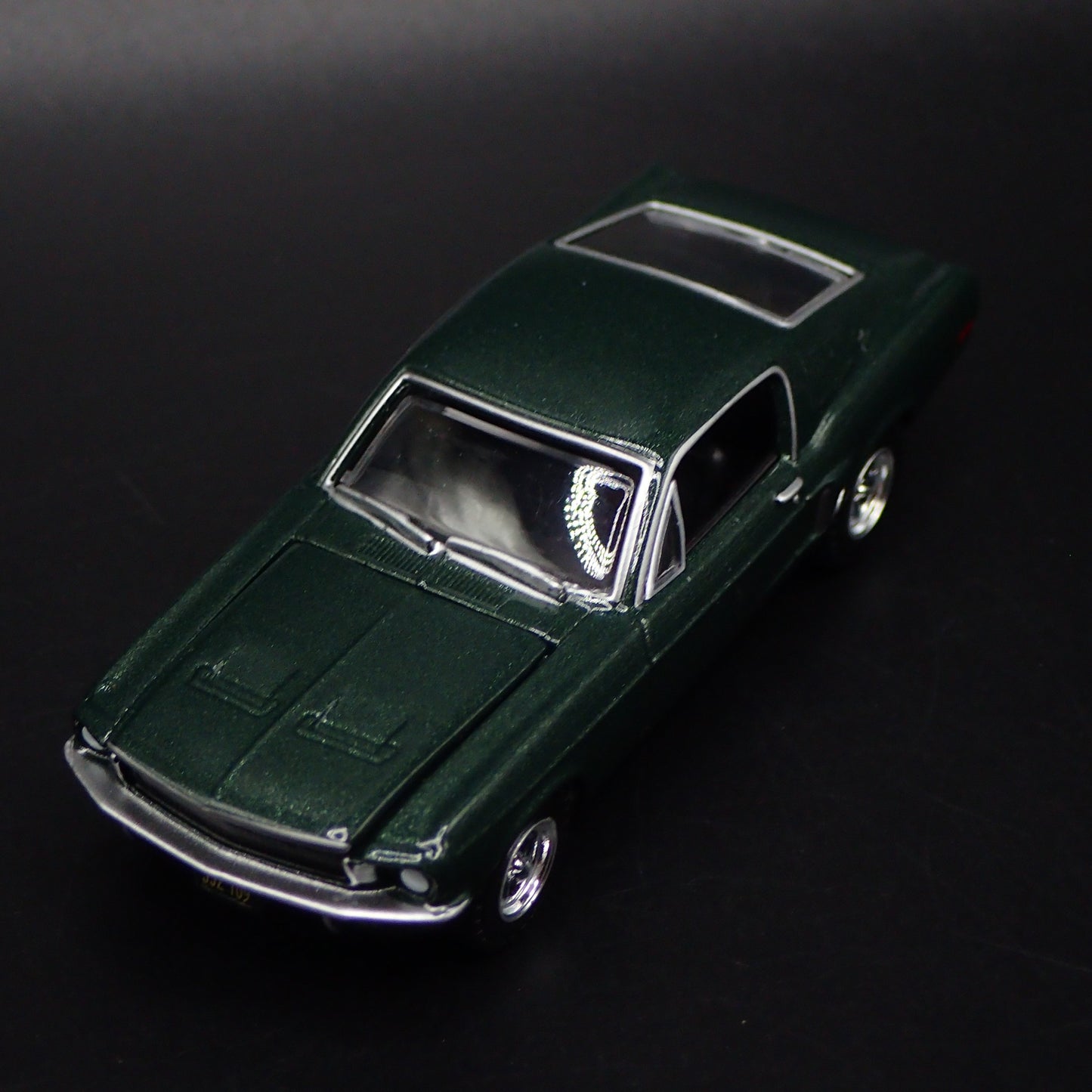 1968 68 FORD MUSTANG GT MCQUEEN BULLITT 1/64 SCALE COLLECTIBLE DIECAST MODEL CAR