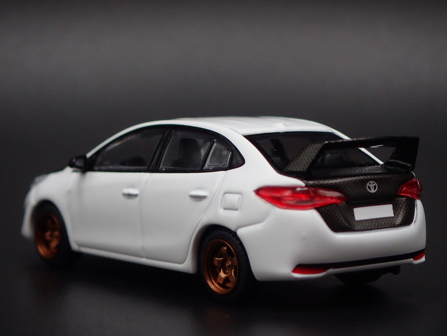 2020-2025 TOYOTA GR YARIS VIOS WHITE 1/64 SCALE COLLECTIBLE DIECAST MODEL CAR