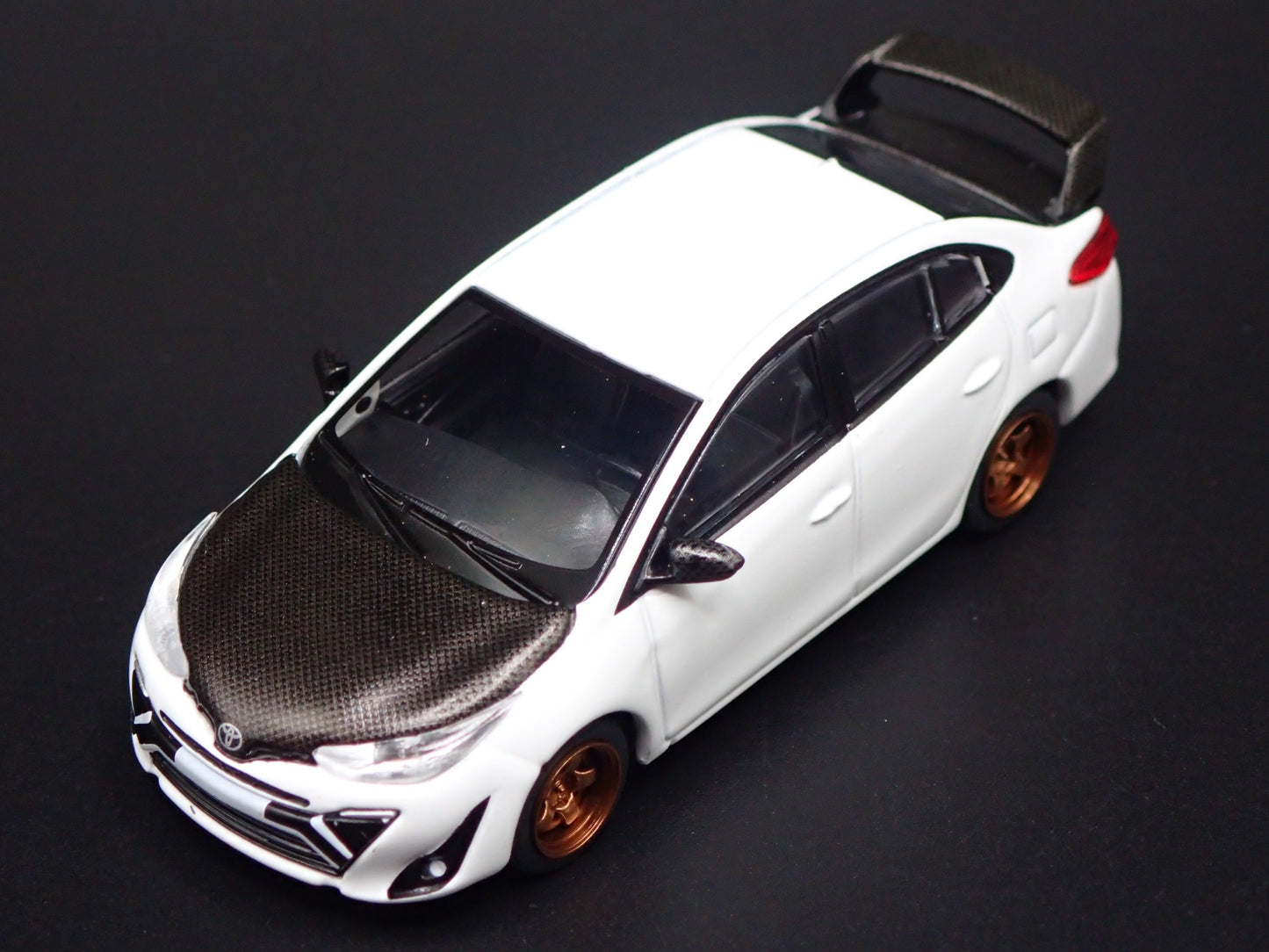2020-2025 TOYOTA GR YARIS VIOS WHITE 1/64 SCALE COLLECTIBLE DIECAST MODEL CAR