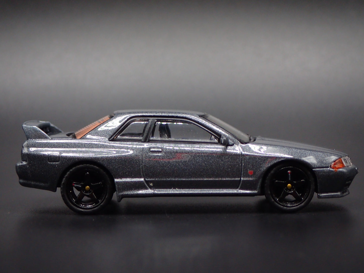 1989-1994 NISSAN SKYLINE GTR R32 BNR32 GRAY MATSUDA 1:64 SCALE DIECAST MODEL CAR