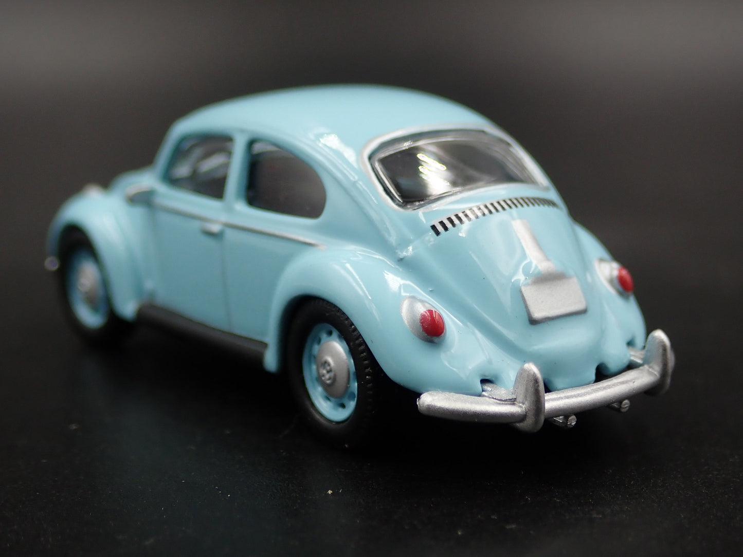 1960-1967 VW VOLKSWAGEN BEETLE BUG BLUE 1:64 SCALE DIORAMA DIECAST MODEL CAR