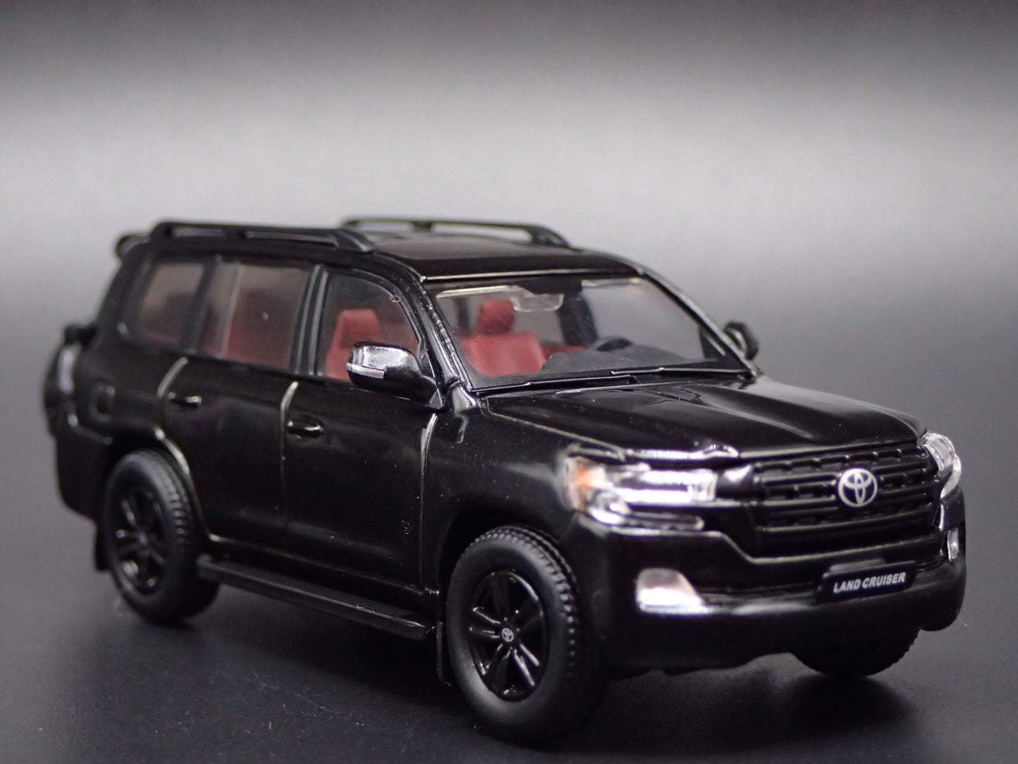 2008-2021 TOYOTA LAND CRUISER 200 SERIES BLACK 1/64 SCALE DIECAST MODEL CAR